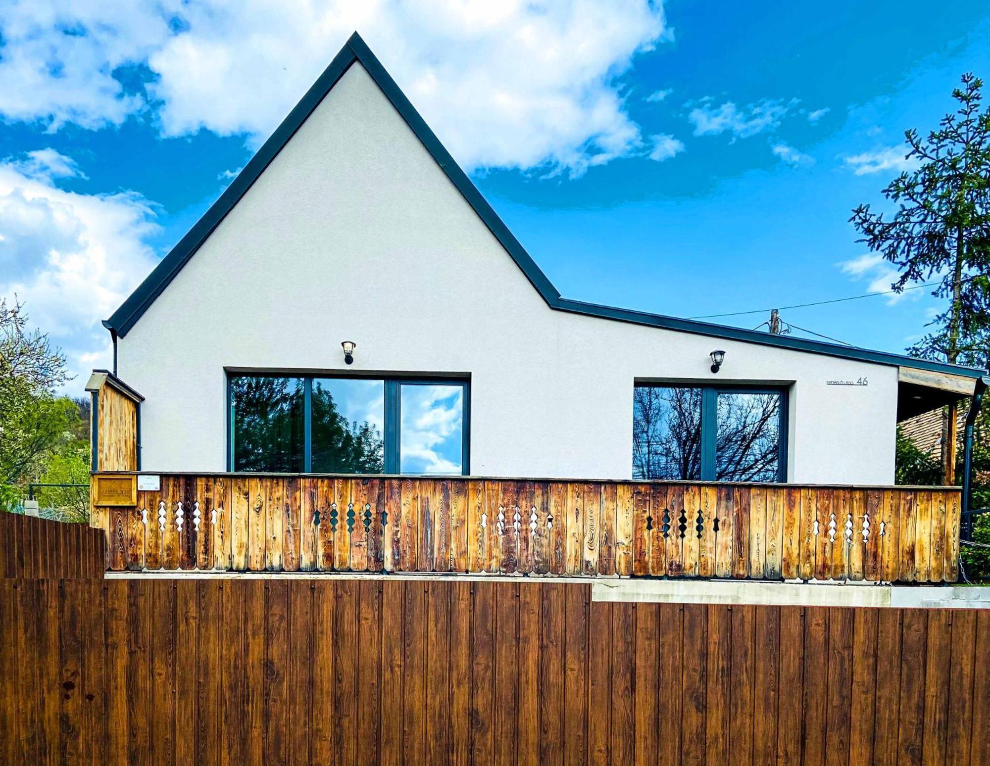 Lessuek Meg! Vendeghaz - Suemeg Villa Bagian luar foto